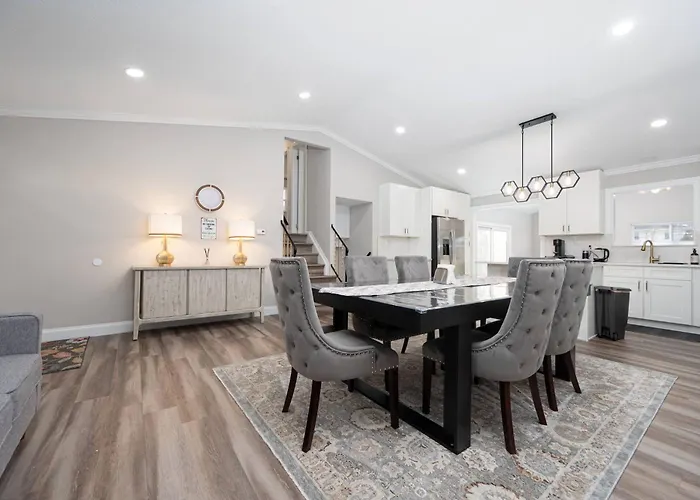 Holiday home Gahanna Family-friendly 4br Retreat • King Bed Columbus