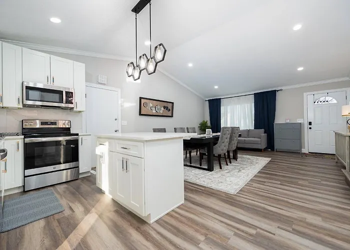 Holiday home Gahanna Family-friendly 4br Retreat • King Bed