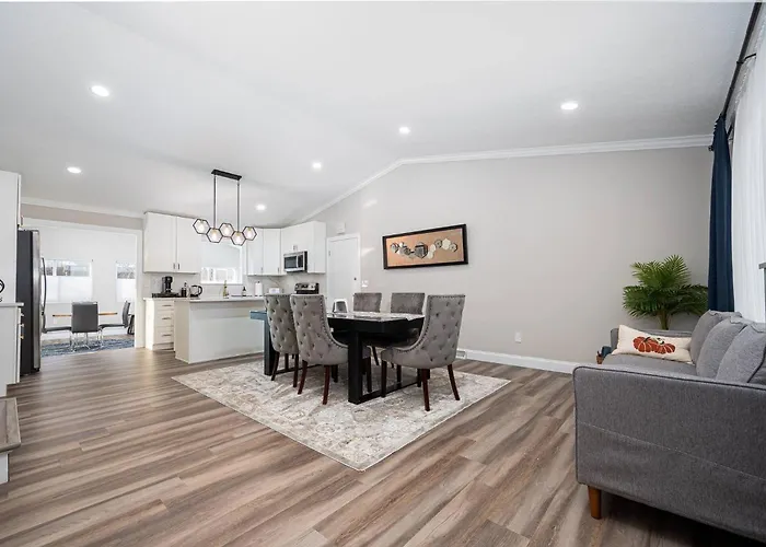 Gahanna Family-friendly 4br Retreat • King Bed * Columbus